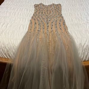 Glamorous Dress like NEW, size 8